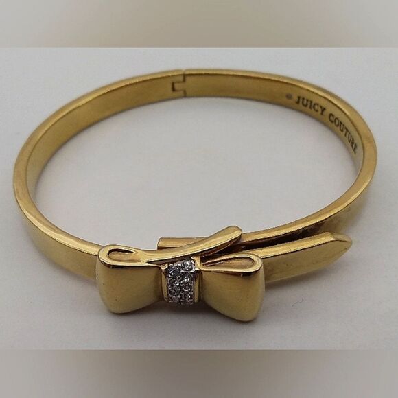 Juicy Couture Gold Tone Bow Belt Bracelet Bangle Jewelry - Picture 5 of 16